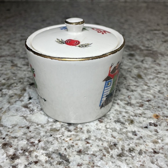 Vintage Blacksmith Ceramic Container - Picture 4 of 13